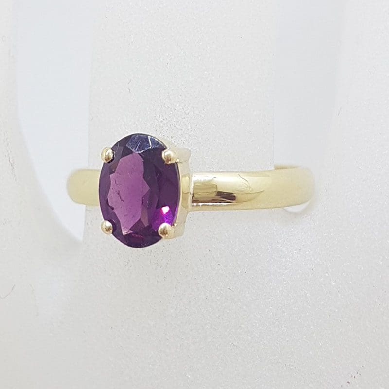 9ct Yellow Gold Oval Claw Set Rhodolite Garnet Ring