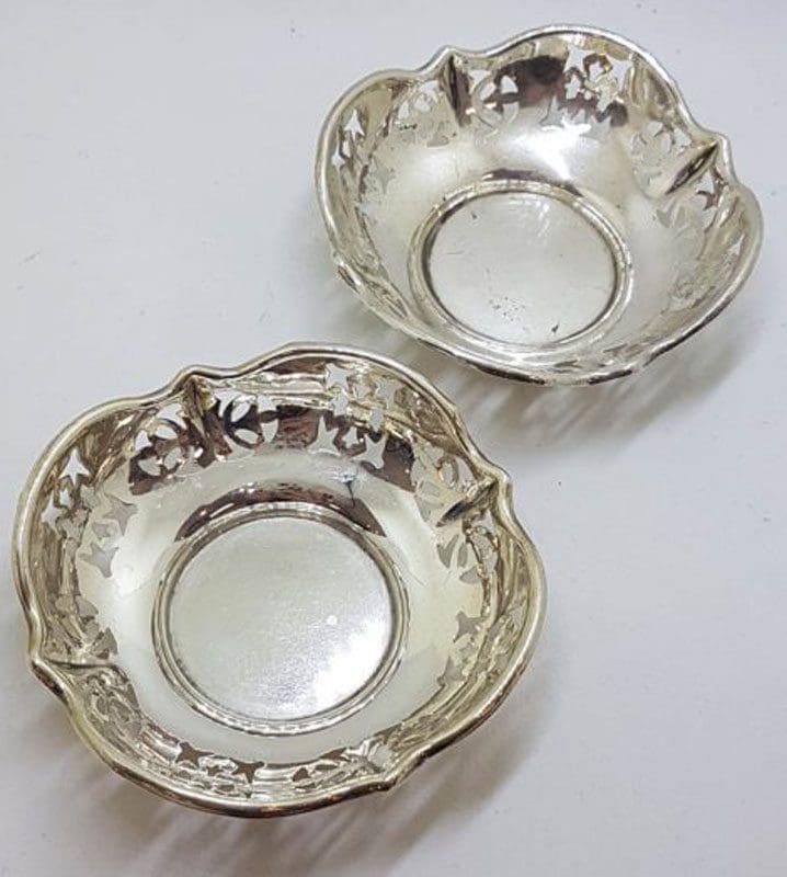 Sterling Silver Ornate Open Design Pair of Round Pin Dishes - Hallmarked Birmingham 1951 - Antique / Vintage