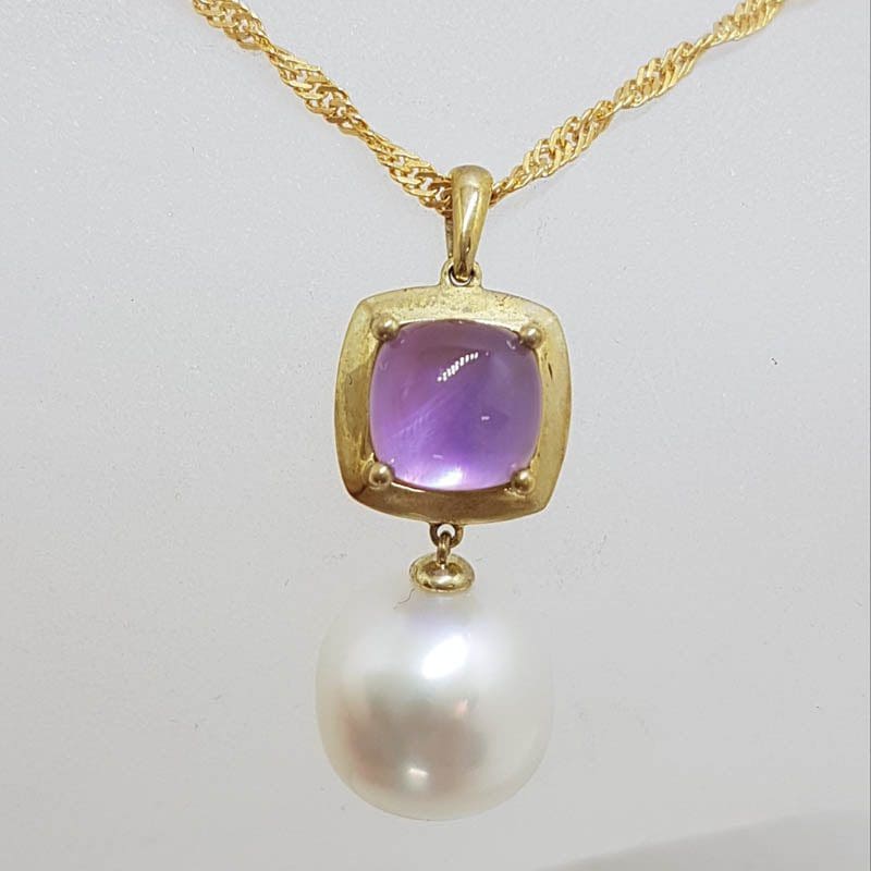 9ct Yellow Gold Round Cabochon Cut Amethyst in Square Setting with South Sea Pearl Pendant on Gold Chain