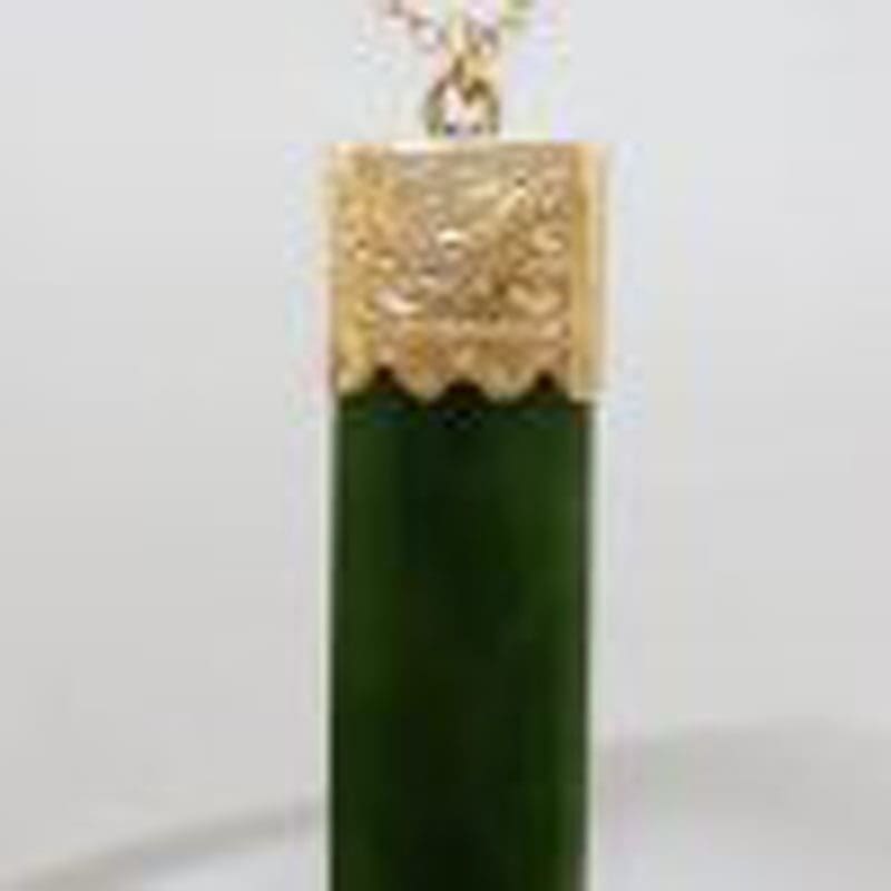 9ct Yellow Gold Elongated Ornate Design New Zealand Green Stone Jade Pendant on Gold Chain - Antique / Vintage