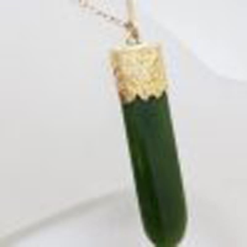 9ct Yellow Gold Elongated Ornate Design New Zealand Green Stone Jade Pendant on Gold Chain - Antique / Vintage