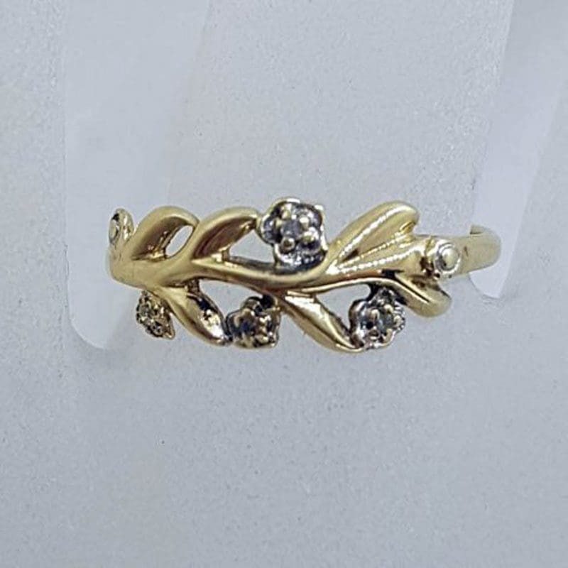 9ct Yellow Gold Diamond Leaf Design Ring - Dainty