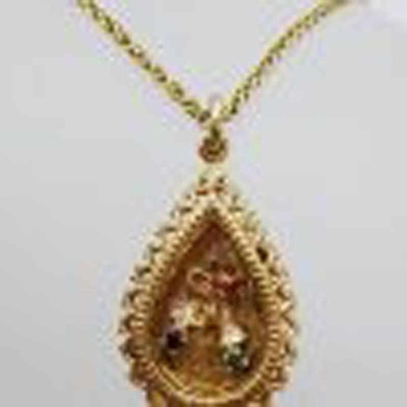 9ct Yellow Gold Round Multi-Colour Gems in Ornate Teardrop / Pear Shape Pendant on Gold Chain – Antique / Vintage