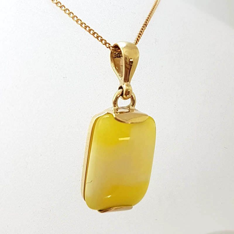 9ct Yellow Gold Rectangular Natural Baltic Butter Amber Pendant on Gold Chain