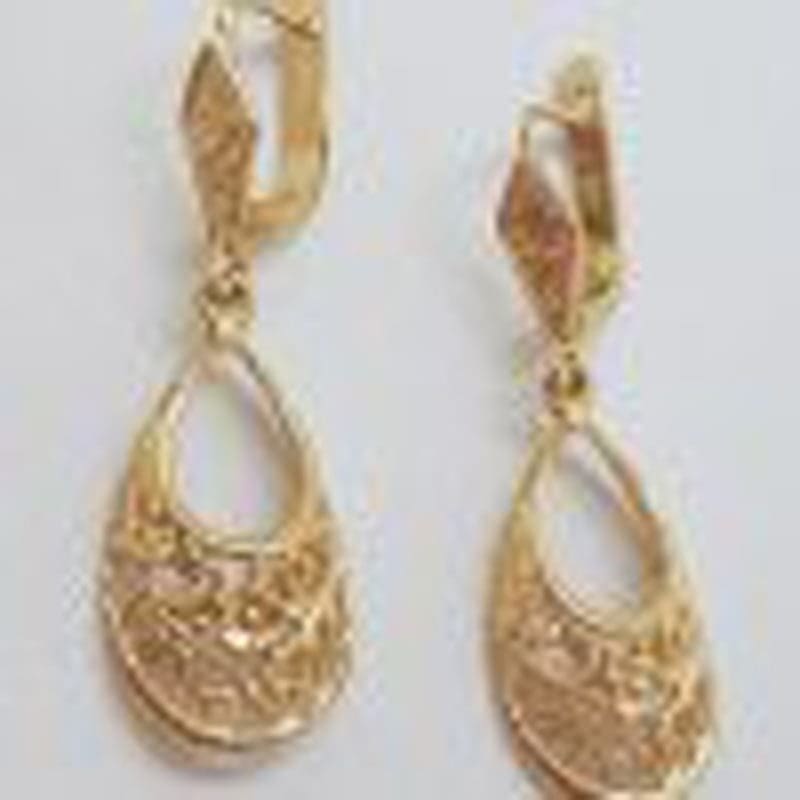 9ct Yellow Gold Ornate Long Drop Filigree Floral Motif Earrings - Vintage / Antique
