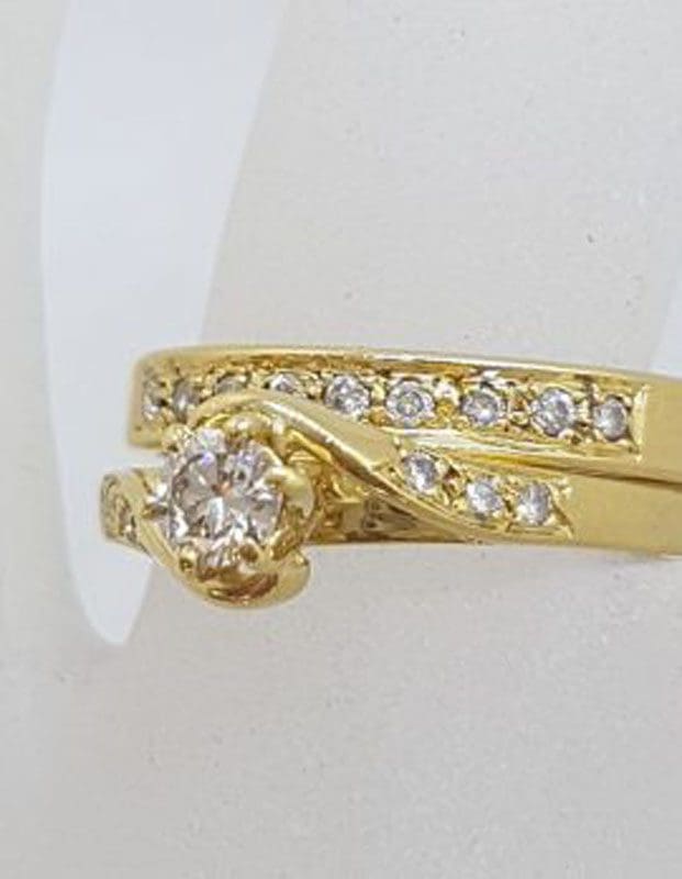 18ct Yellow Gold Twist Design Engagement Ring and Wedding Ring Set