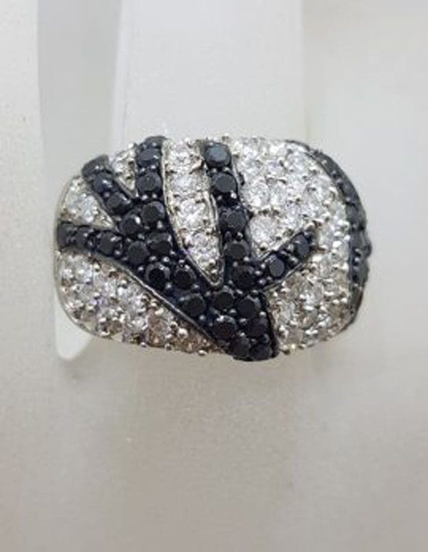 Sterling Silver Wide Rounded Black and Clear Cubic Zirconia Ring with Unique Pattern