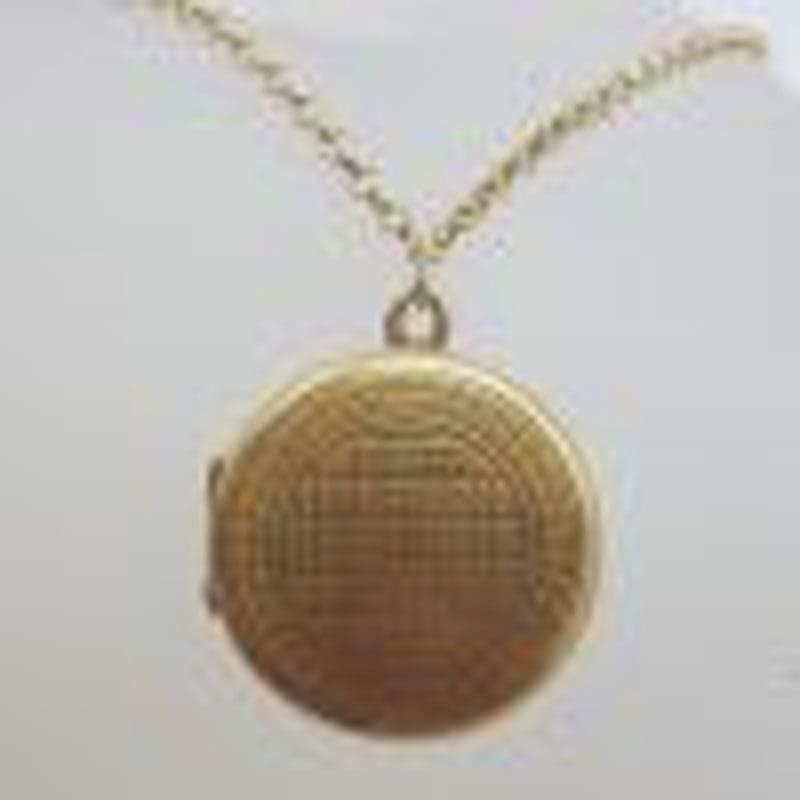 9ct Yellow Gold Round Locket with Pattern on Gold Chain - Antique / Vintage