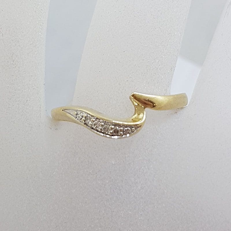 9ct Yellow Gold Diamond Twist Design Engagement Ring with Matching Wedding Ring Set