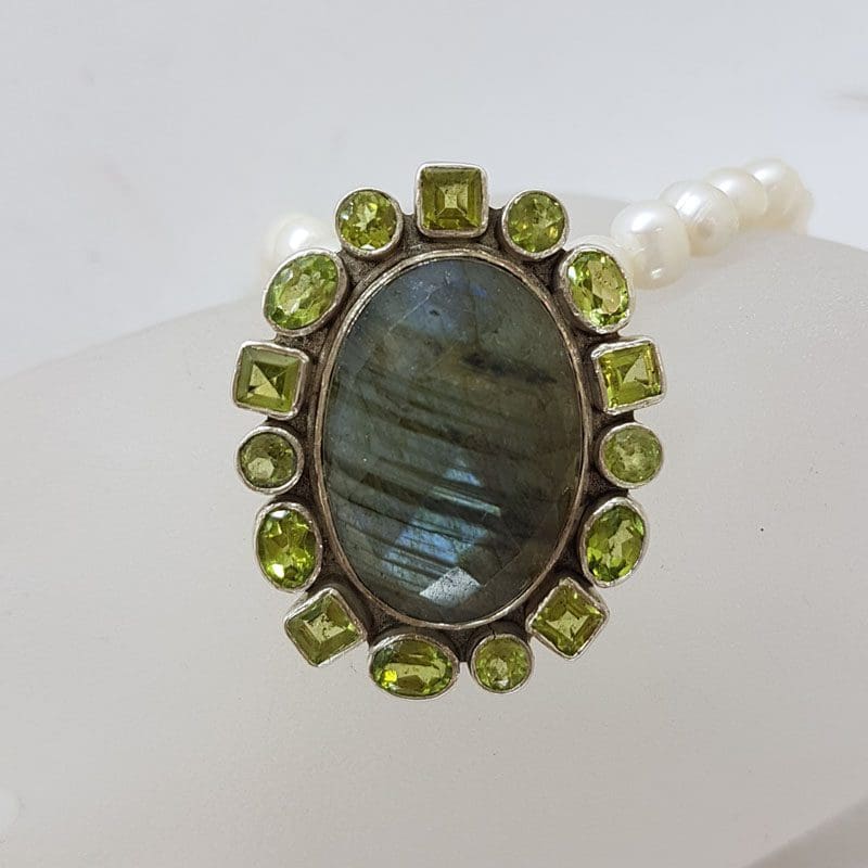 Sterling Silver Large Oval Labradorite Surrounded by Peridot Cluster Pendant on Pearl Necklace / Chain