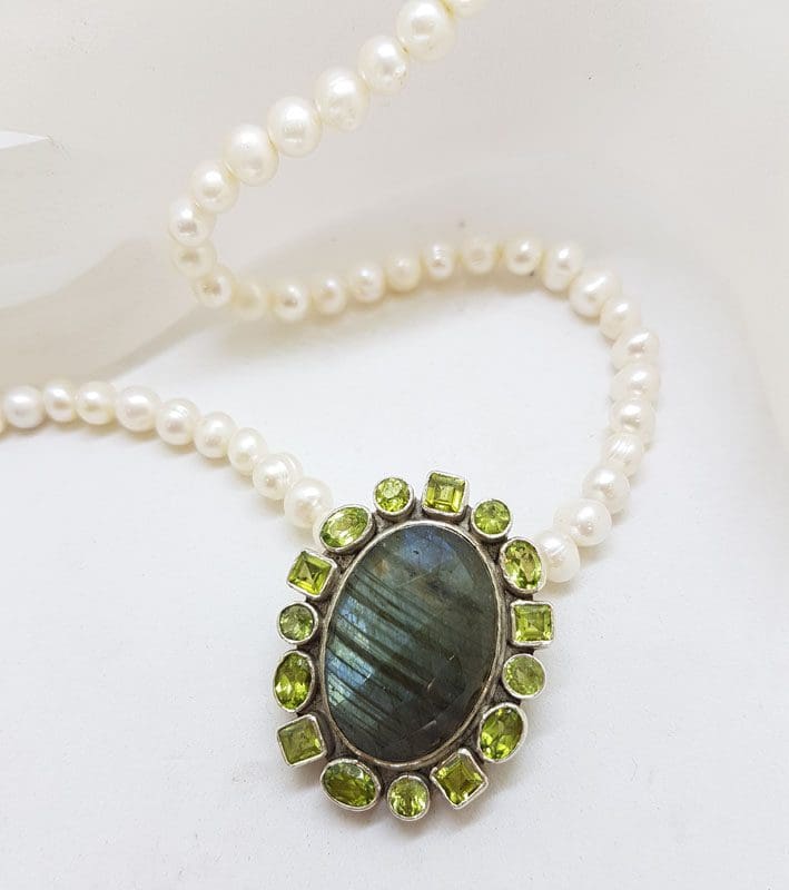 Sterling Silver Large Oval Labradorite Surrounded by Peridot Cluster Pendant on Pearl Necklace / Chain