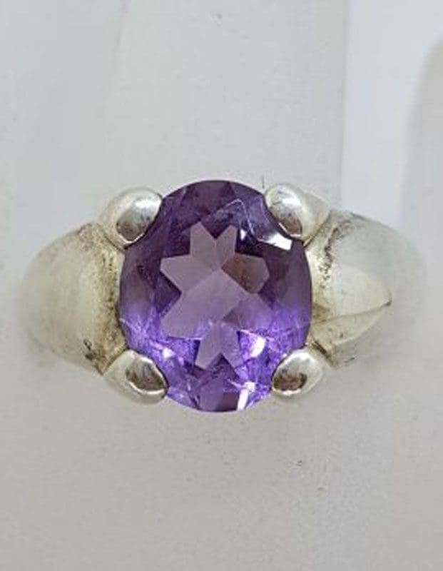 Sterling Silver Oval Amethyst in Wide Band Setting - Vintage