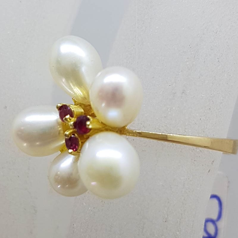 20210531_221003 18ct Yellow Gold Pearl and Ruby Flower Cluster Ring