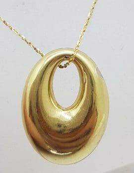 9ct Yellow Gold Oval Pendant on Gold Chain