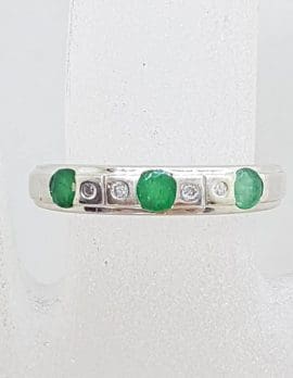 18ct White Gold Natural Emerald and Diamond Wedding Band / Eternity Ring / Stackable Ring - Antique / Vintage