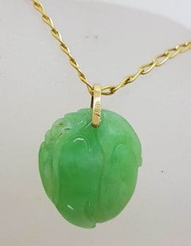 9ct Yellow Gold Ornate Carved Beautiful Jade Pendant on Gold Chain – Antique / Vintage