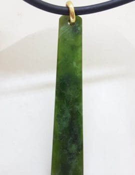 9ct Yellow Gold Long New Zealand Green Stone Jade Pendant on 18ct Gold Chain