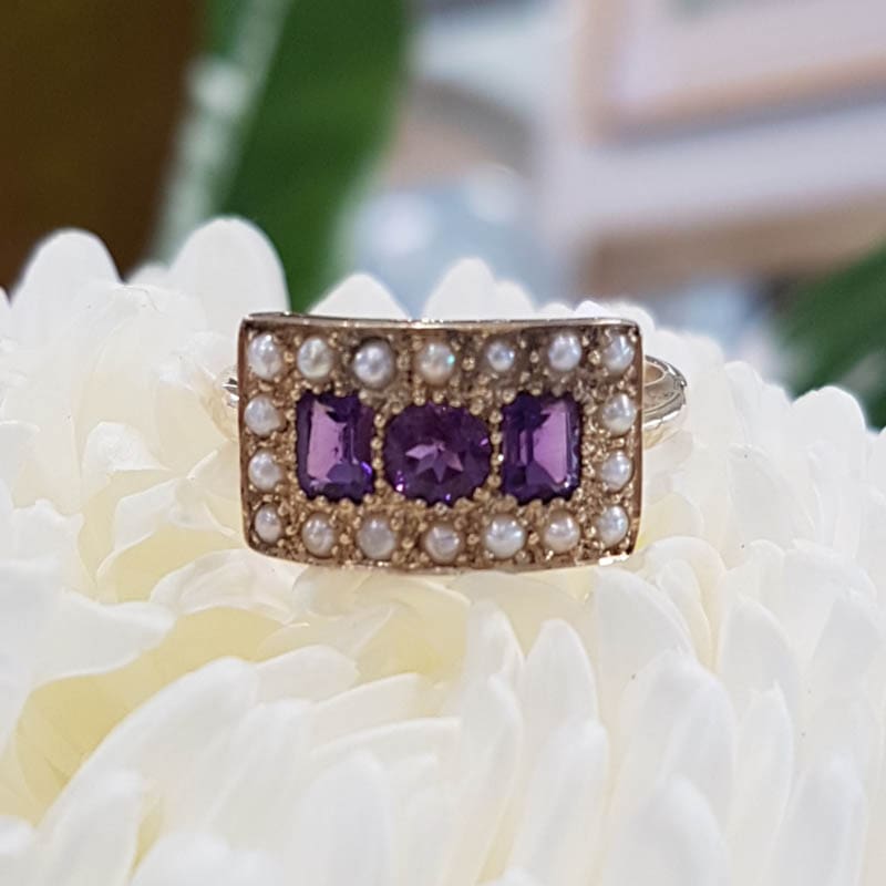 9ct Yellow Gold Wide Rectangular Cluster Ring Set with Amethyst and Seedpearls - Antique / Vintage