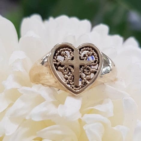 9ct Yellow Gold Ornate Filigree Heart with Cross Ring - Antique / Vintage