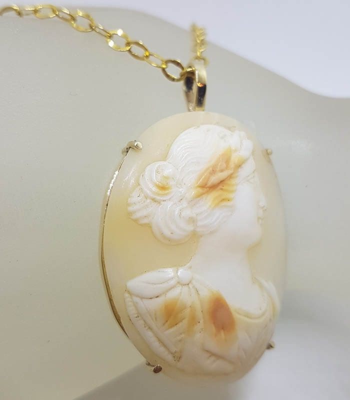 9ct Yellow Gold Large Oval Ladies Head Cameo Pendant on Gold Chain