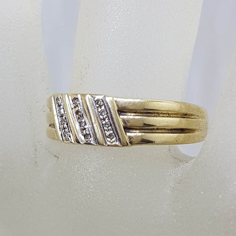 9ct Yellow Gold with Diamond Lines Gents Ring