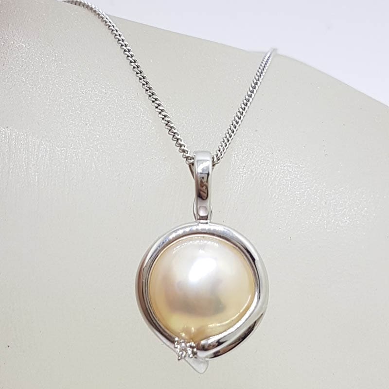 20210605_130447 14ct White Gold Mabe Pearl with Diamond Enhancer Pendant on Gold Chain
