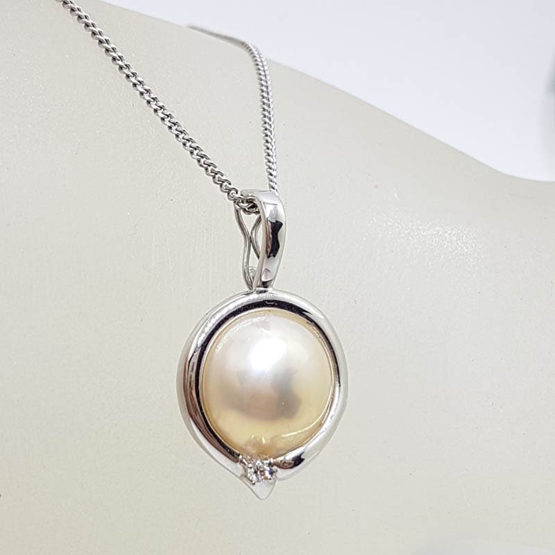 20210605_130512 14ct White Gold Mabe Pearl with Diamond Enhancer Pendant on Gold Chain