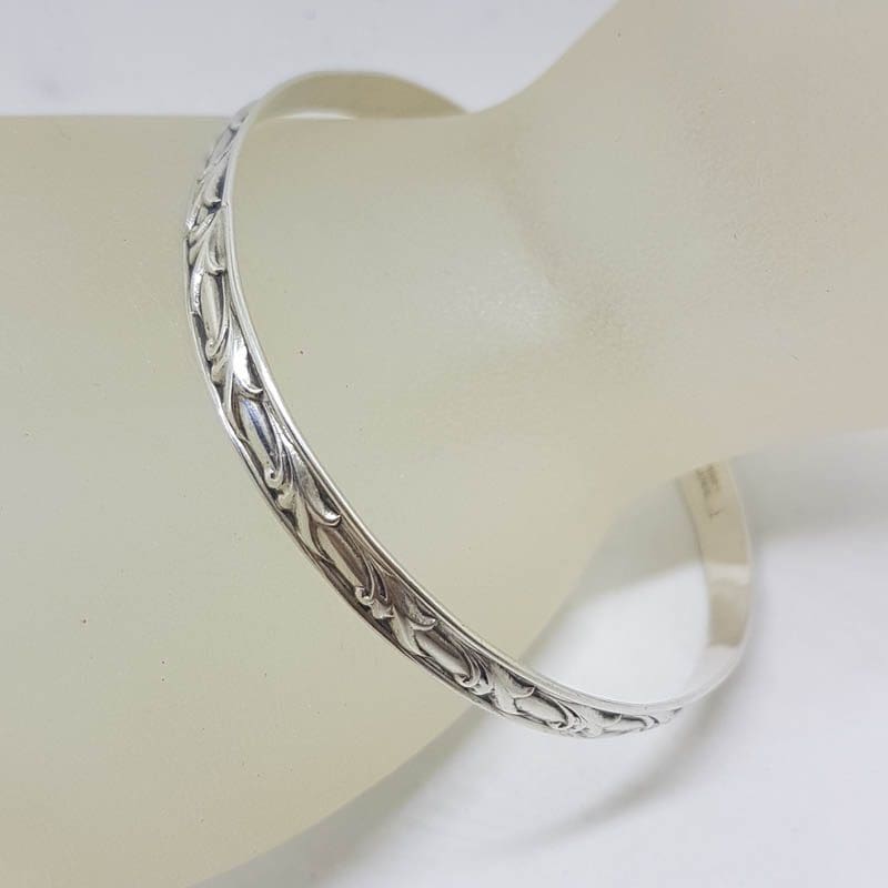 20210617_153808 Sterling Silver Danecraft Bangle with Floral Motif / Design