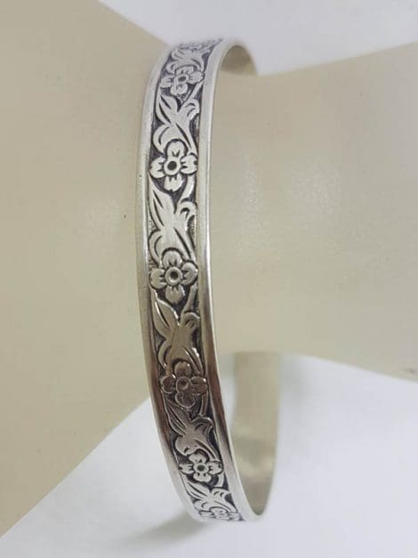 Sterling Silver Danecraft Bangle with Floral Motif / Design