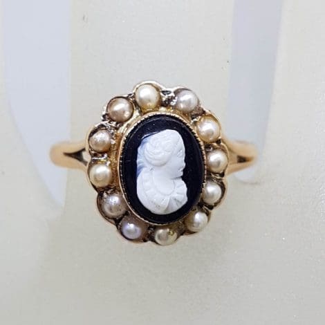 9ct Rose Gold Oval Black and White Cameo surrounded by Seedpearls Ring - Antique / Vintage