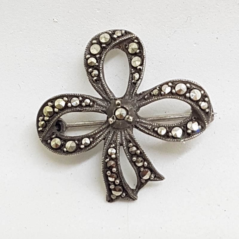 Sterling Silver Vintage Marcasite Brooch - Ribbon / Bow