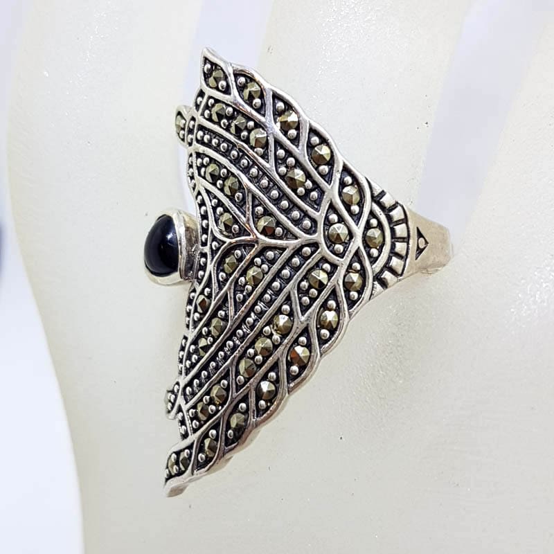 20210722_221437 Sterling Silver Marcasite & Onyx Long Heart / Leaf Ring