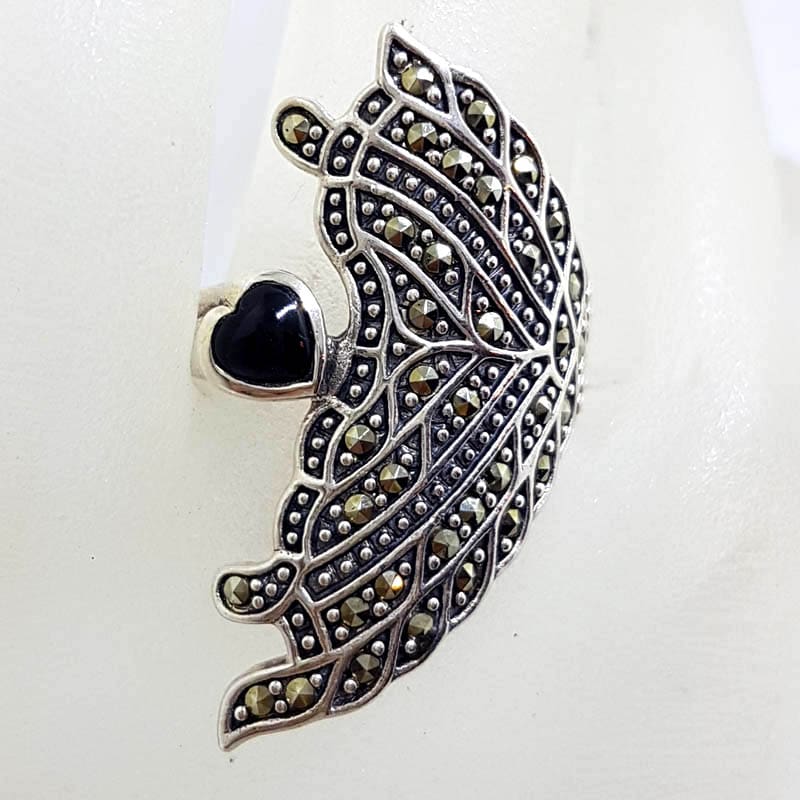 20210722_221500 Sterling Silver Marcasite & Onyx Long Heart / Leaf Ring