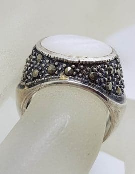 Sterling Silver Mother of Pearl & Marcasite Round Ring