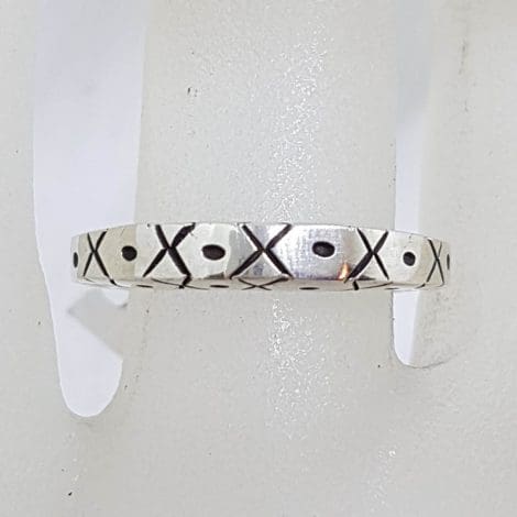 Sterling Silver X ' s Pattern Band Ring