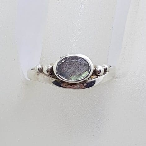 Sterling Silver Oval Labradorite in Curve Ring
