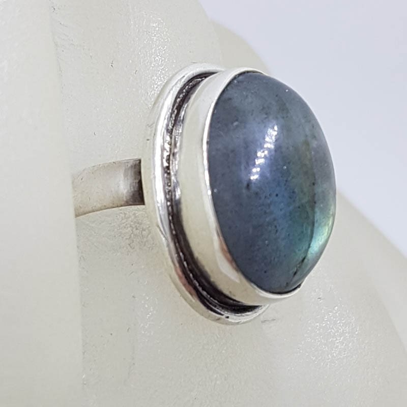 Sterling Silver Ovale Cabochon Cut Labradorite Ring