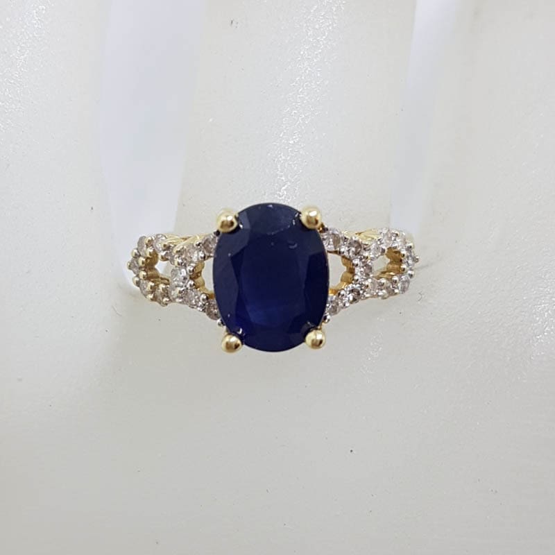 20210905_161252 14ct Yellow Gold Oval Natural Sapphire with Diamond Twist Sides Ring
