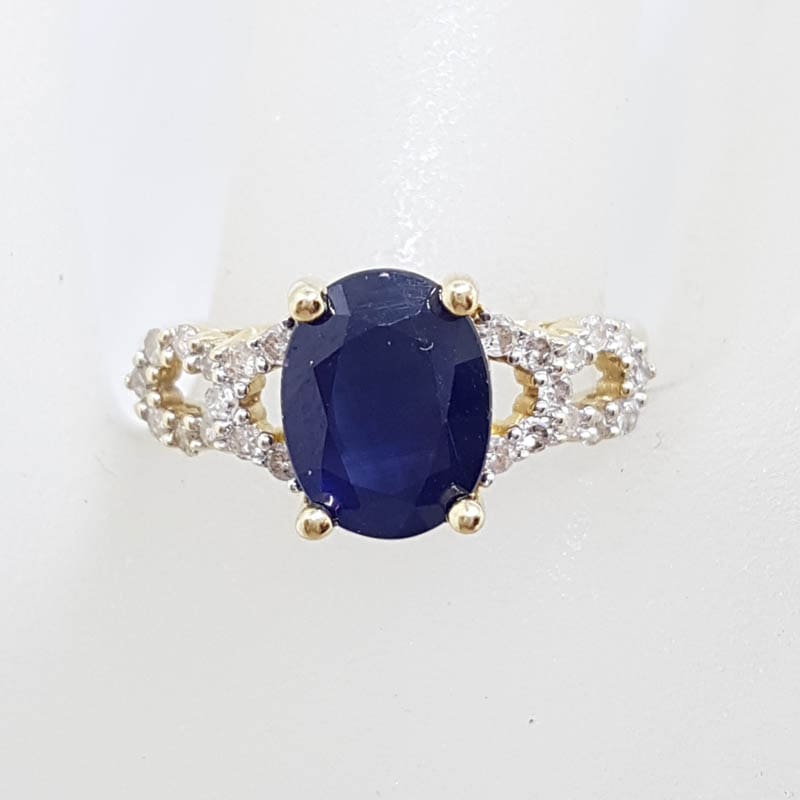 20210905_161308 14ct Yellow Gold Oval Natural Sapphire with Diamond Twist Sides Ring