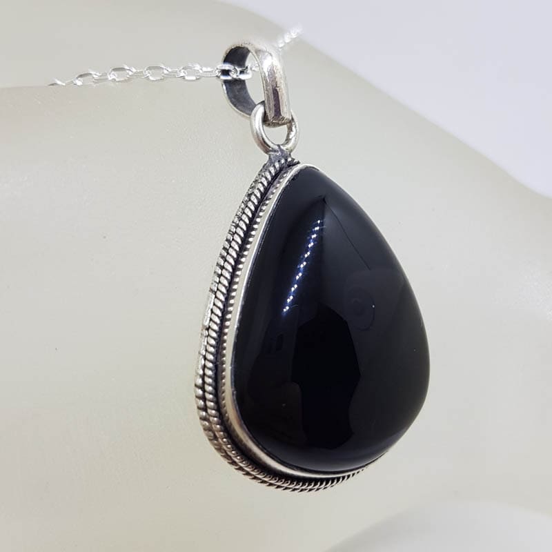 Sterling Silver Onyx Teardrop / Pear Shape with Ornate Rim Pendant on Silver Chain