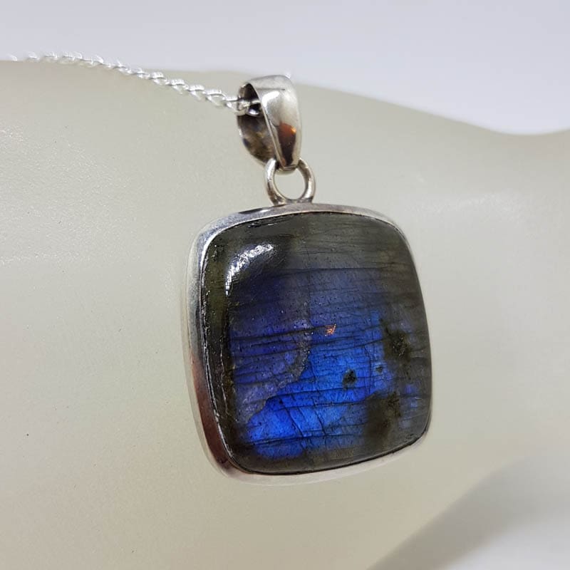 Sterling Silver Labradorite Cabochon Cut Square Pendant on Silver Chain Sterling Silver Labradorite Cabochon Cut Square Pendant on Silver Chain
