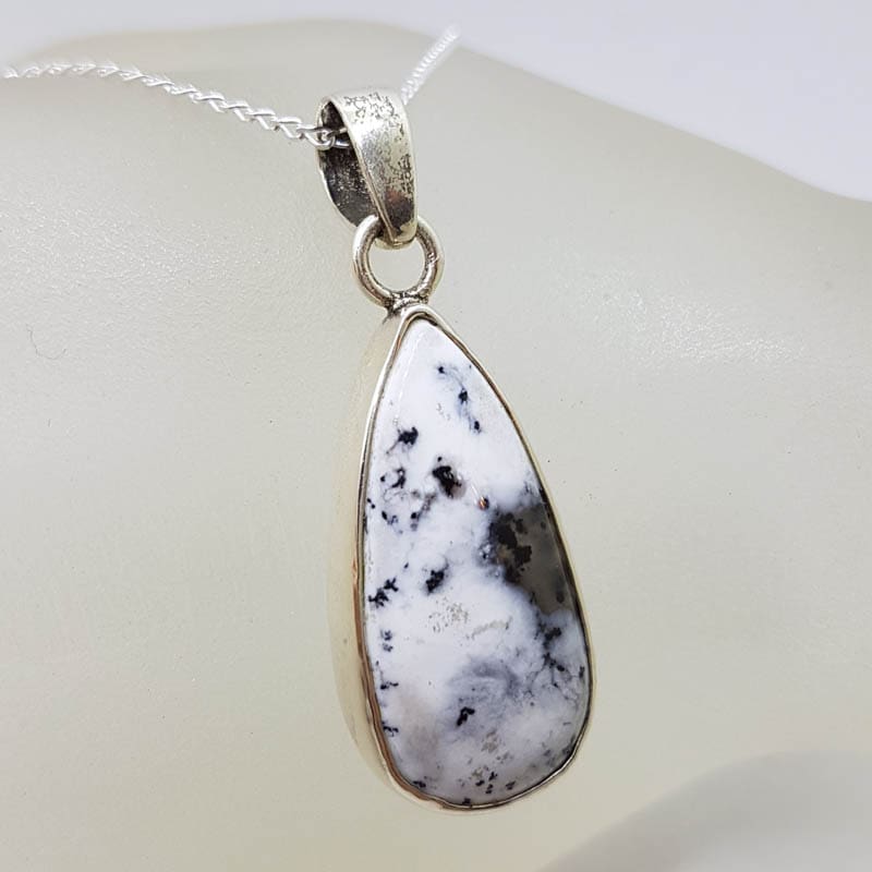 Sterling Silver Dendritic Agate Teardrop / Pear Shape Pendant on Silver Chain Sterling Silver Dendritic Agate Teardrop / Pear Shape Pendant on Silver Chain