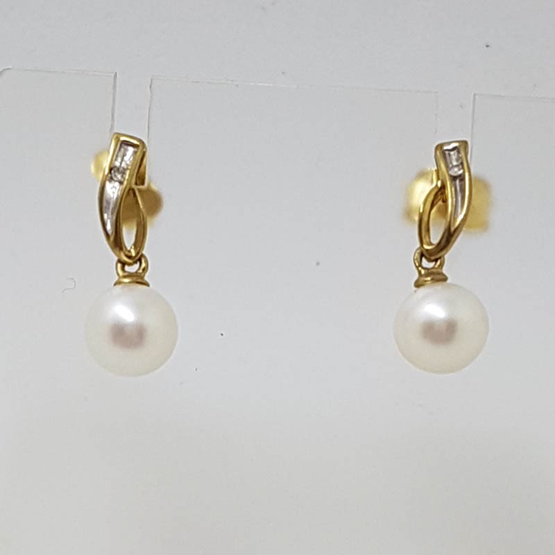 9ct Yellow Gold Pearl and Diamond Drop Twist Earrings 9ct Yellow Gold Pearl and Diamond Drop Twist Earrings