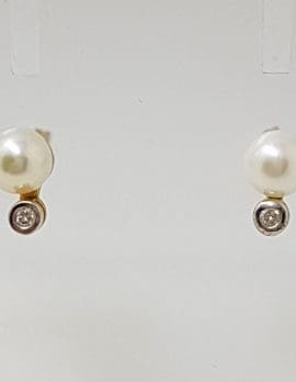 9ct Yellow Gold Pearl and Diamond Studs / Earrings - Small