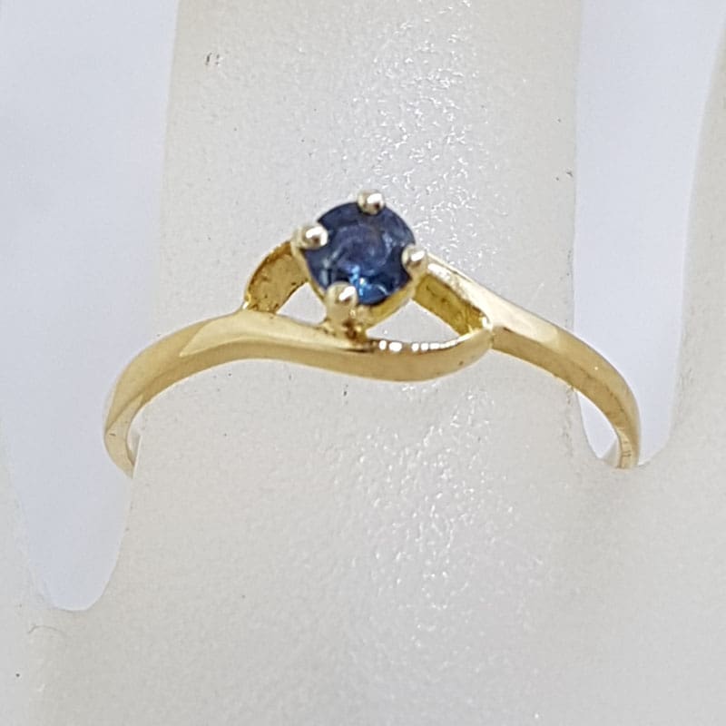 9ct Yellow Gold Sapphire Twist Ring