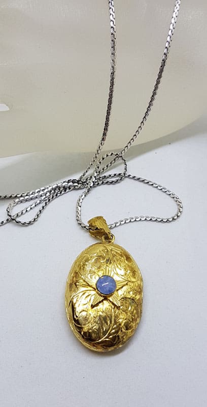 Sterling Silver and Plated Ornate Design Opal Triplet Oval Locket Pendant on Silver Chain – Vintage Sterling Silver and Plated Ornate Design Opal Triplet Oval Locket Pendant on Silver Chain – Vintage