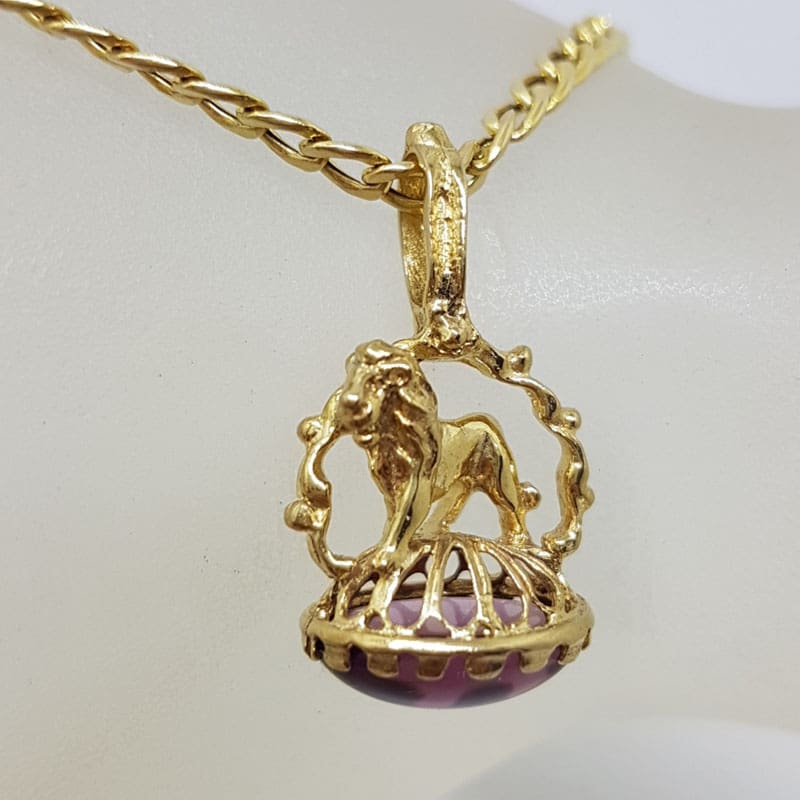 9ct Yellow Gold with Purple Stone Lion / Leo Pendant on Gold Chain - Antique / Vintage 9ct Yellow Gold with Purple Stone Lion / Leo Pendant on Gold Chain - Antique / Vintage