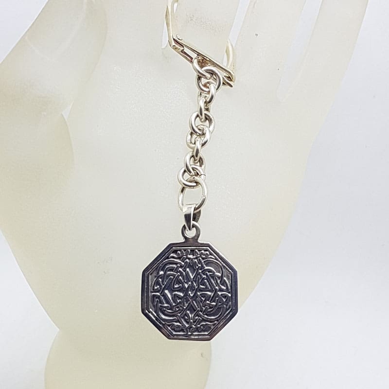 Sterling Silver Celtic Knot Design Octagonal Shaped Keyring Sterling Silver Celtic Knot Design Octagonal Shaped Keyring