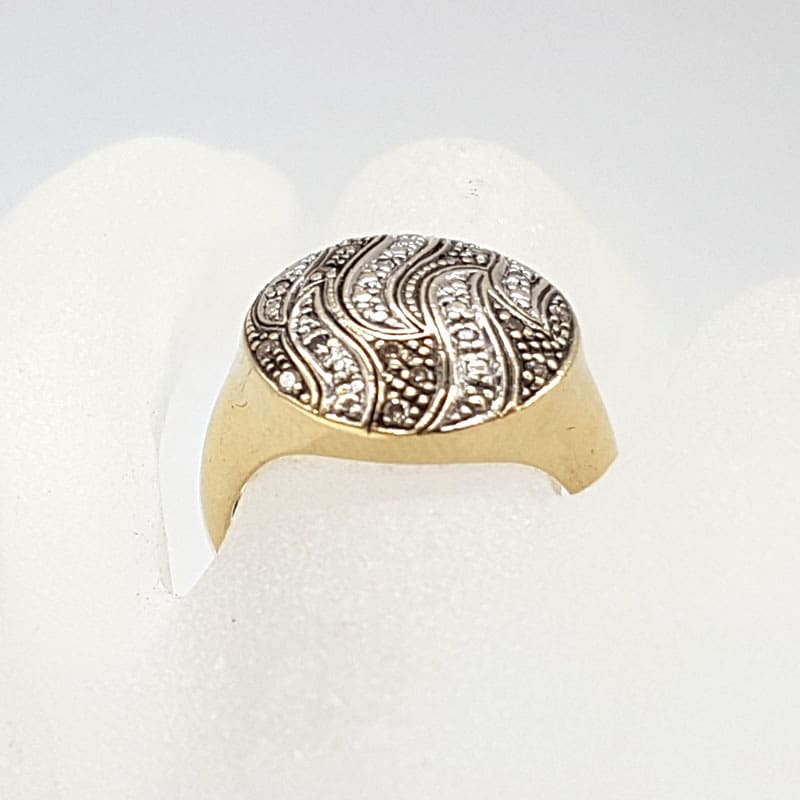 9ct Yellow Gold Large Round Diamond Cluster Ring Dark and Light Finish - Two Tone Wave Motif