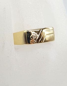9ct Yellow Gold Diamond Signet with Zig Zag Design Gents Ring - Vintage